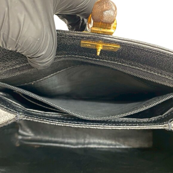 GUCCI Authentic Black Leather Bamboo Shoulder Bag - Picture 10 of 10